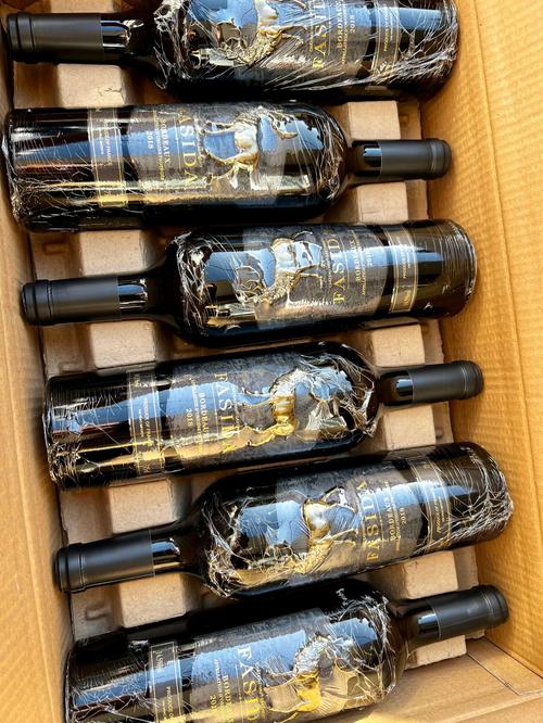 美乐红酒